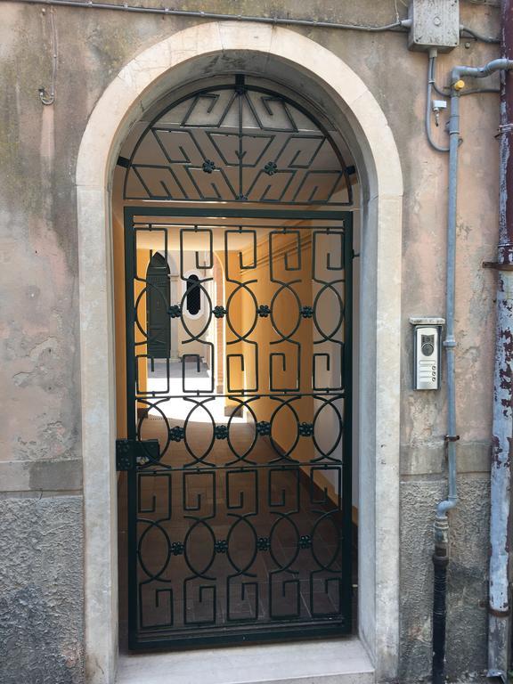 Апартаменти Palazzo Penzo Bellemo Кіоджа Екстер'єр фото